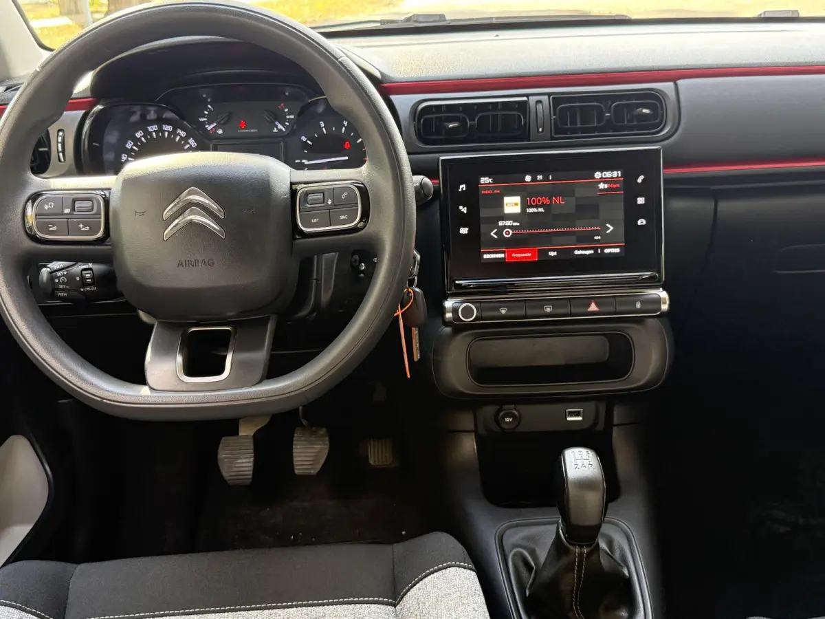 1.2 PureTech C-Series | Trekhaak | PDC | Climate control | Apple Carplay/Android Auto | LM Velgen |