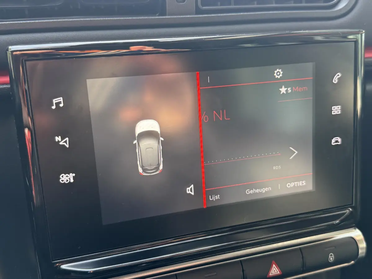 1.2 PureTech C-Series | Trekhaak | PDC | Climate control | Apple Carplay/Android Auto | LM Velgen |