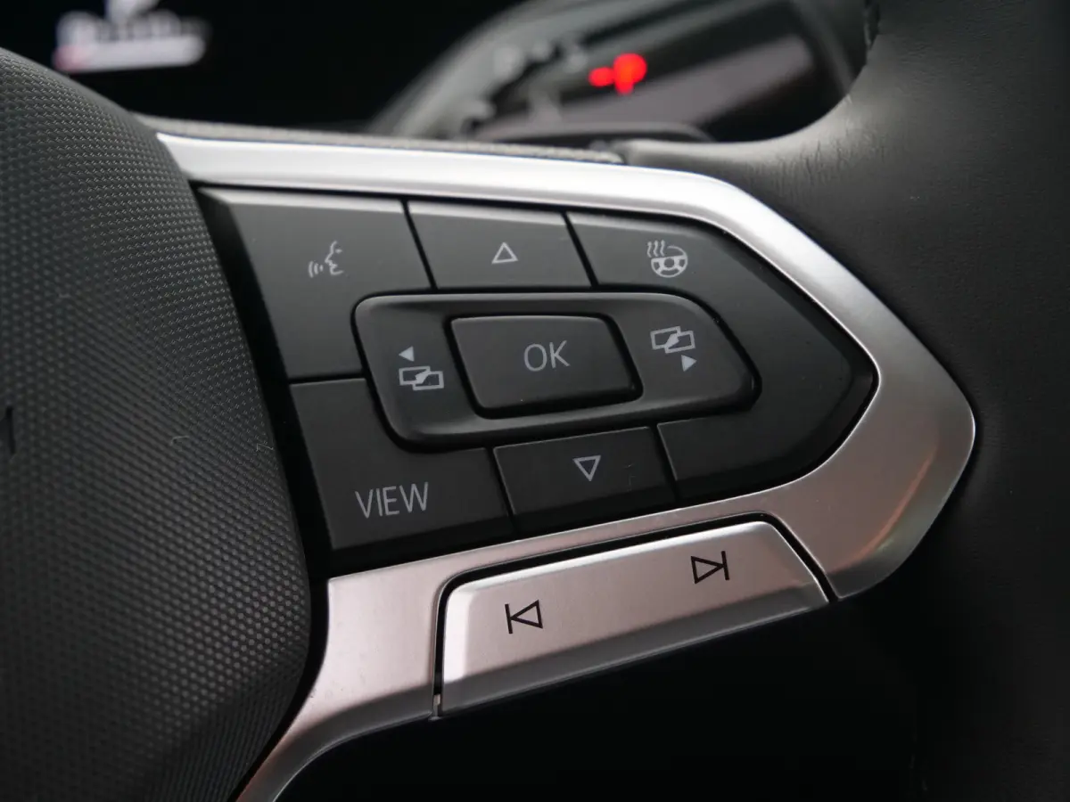 1.5 eTSI Edition 150 Pk Automaat Navigatie / DAB / Apple Carplay / 360 camera / Trekhaak / Parkeerassistent