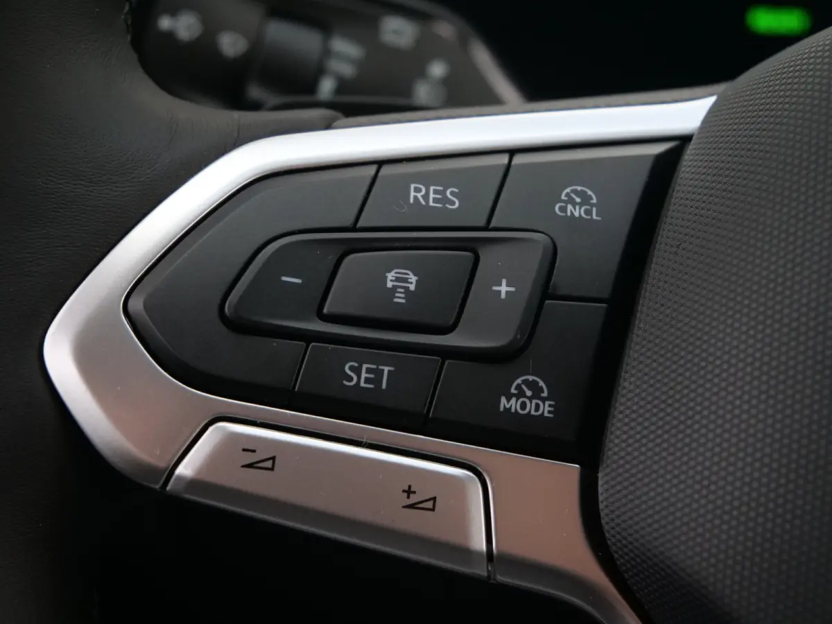1.5 eTSI Edition 150 Pk Automaat Navigatie / DAB / Apple Carplay / 360 camera / Trekhaak / Parkeerassistent