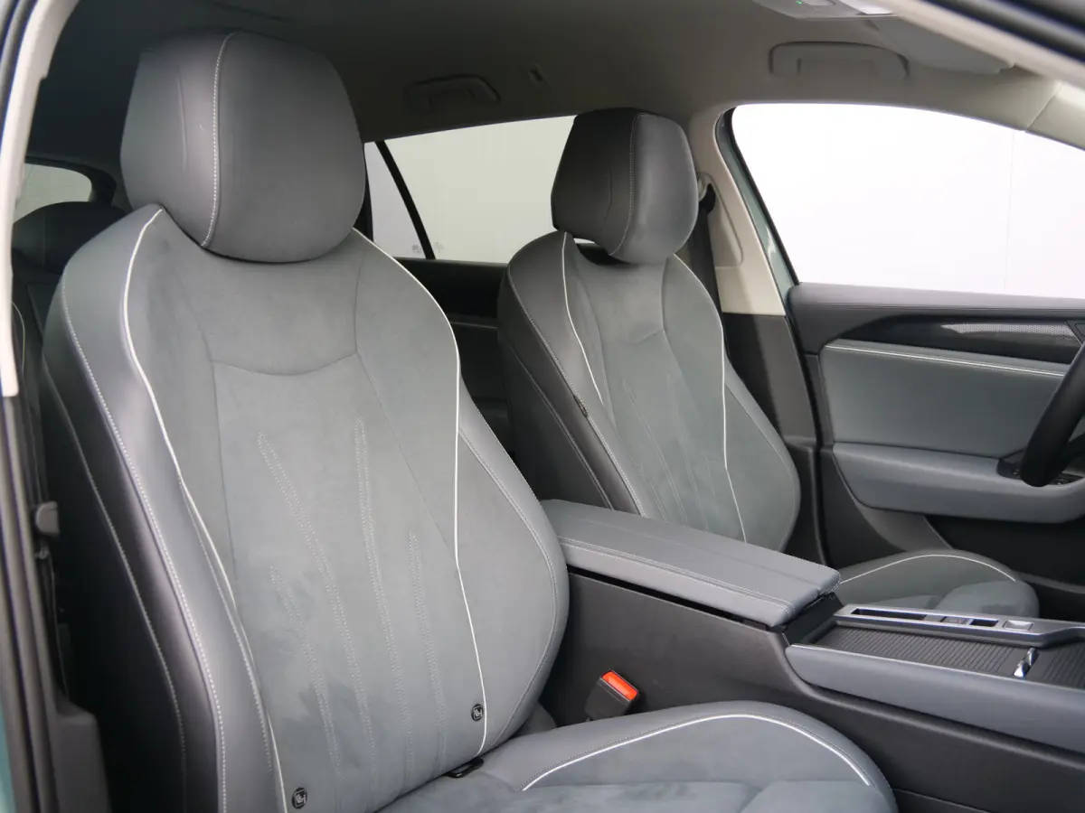 1.5 eTSI Edition 150 Pk Automaat Navigatie / DAB / Apple Carplay / 360 camera / Trekhaak / Parkeerassistent