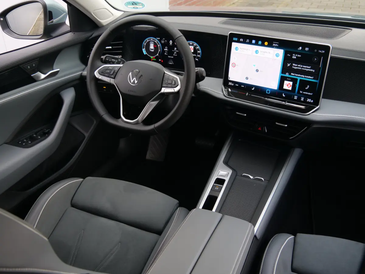 1.5 eTSI Edition 150 Pk Automaat Navigatie / DAB / Apple Carplay / 360 camera / Trekhaak / Parkeerassistent