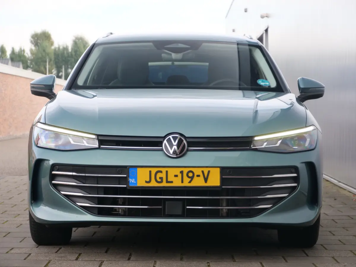 1.5 eTSI Edition 150 Pk Automaat Navigatie / DAB / Apple Carplay / 360 camera / Trekhaak / Parkeerassistent