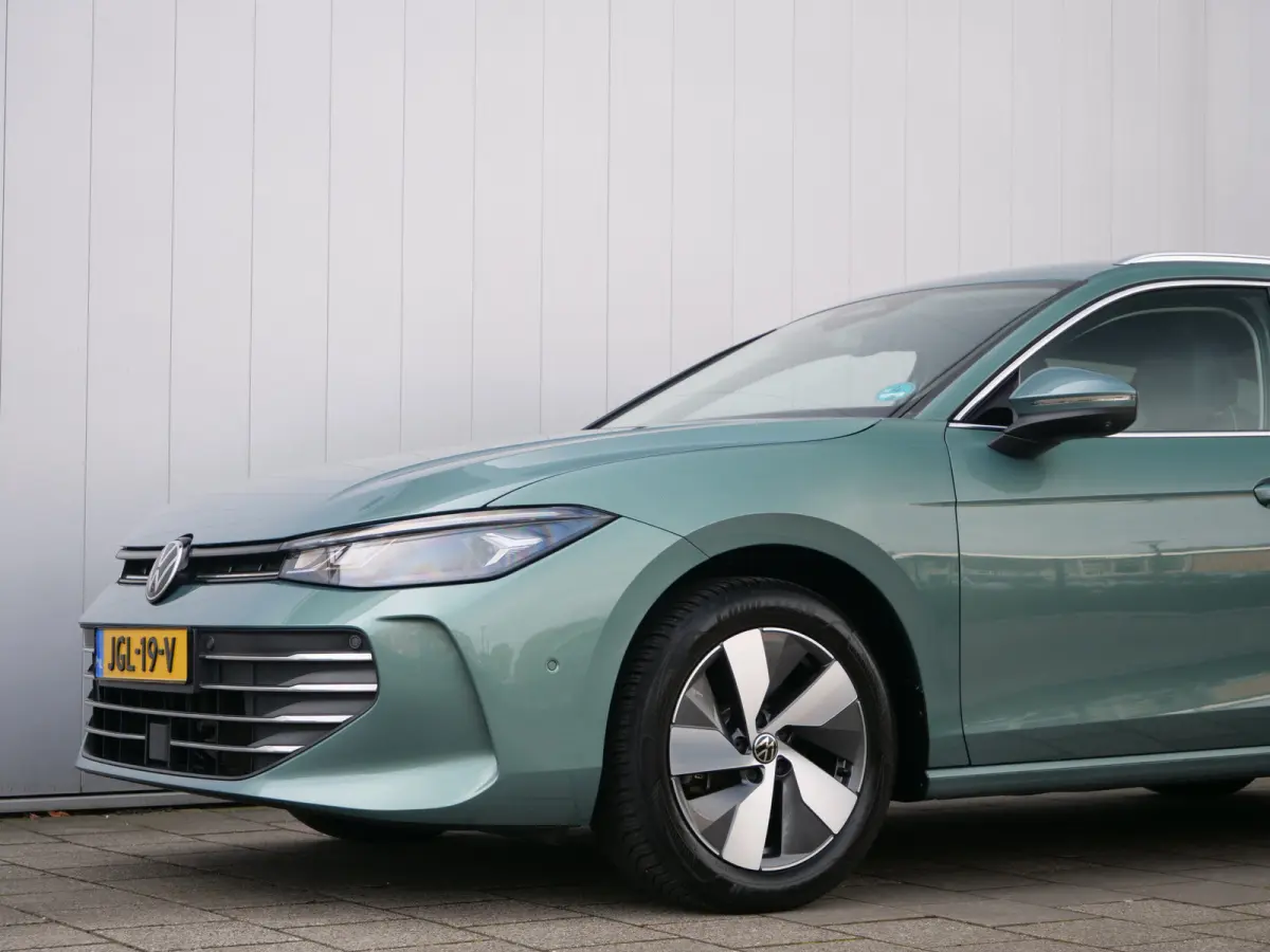 1.5 eTSI Edition 150 Pk Automaat Navigatie / DAB / Apple Carplay / 360 camera / Trekhaak / Parkeerassistent