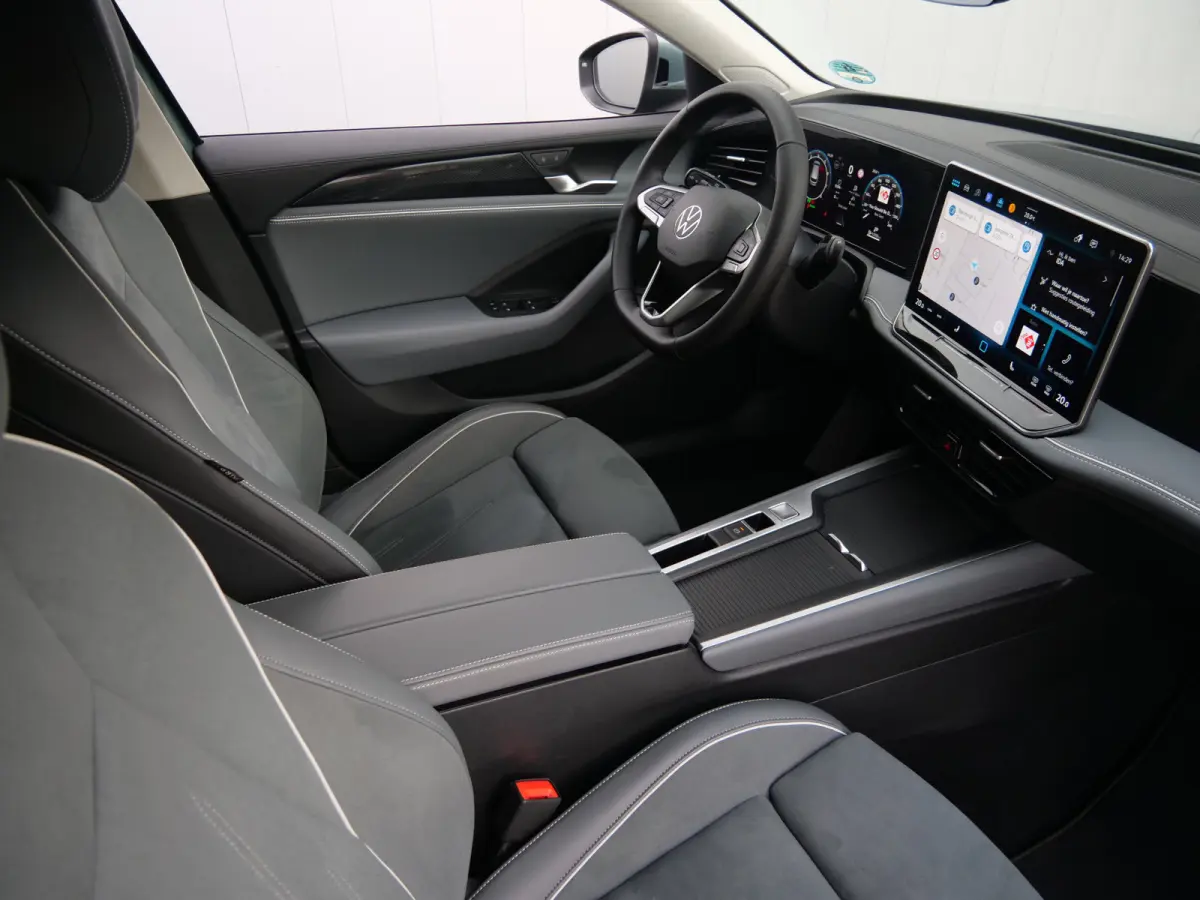 1.5 eTSI Edition 150 Pk Automaat Navigatie / DAB / Apple Carplay / 360 camera / Trekhaak / Parkeerassistent