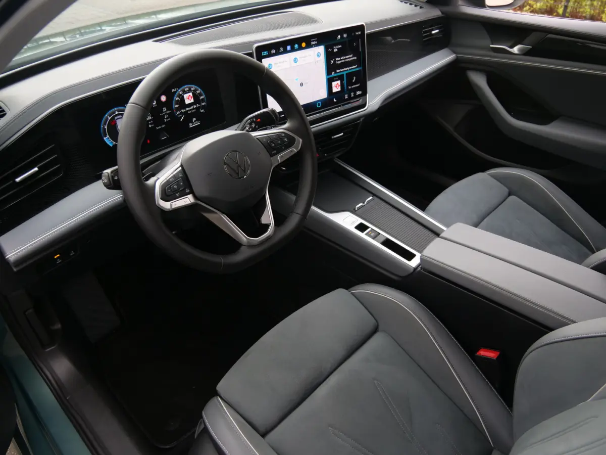 1.5 eTSI Edition 150 Pk Automaat Navigatie / DAB / Apple Carplay / 360 camera / Trekhaak / Parkeerassistent