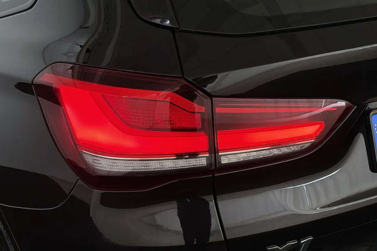 xDrive25e Executive M Sport Trekhaak Stoelverwarming Apple CarPlay
