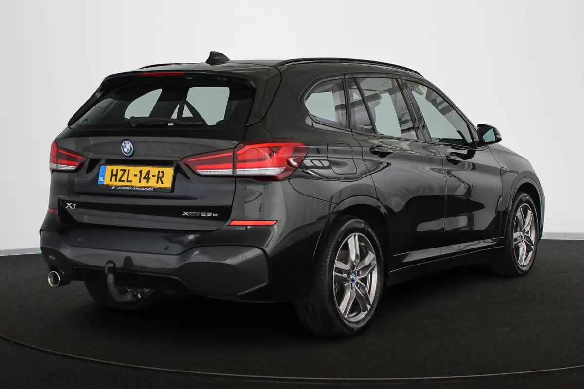 xDrive25e Executive M Sport Trekhaak Stoelverwarming Apple CarPlay