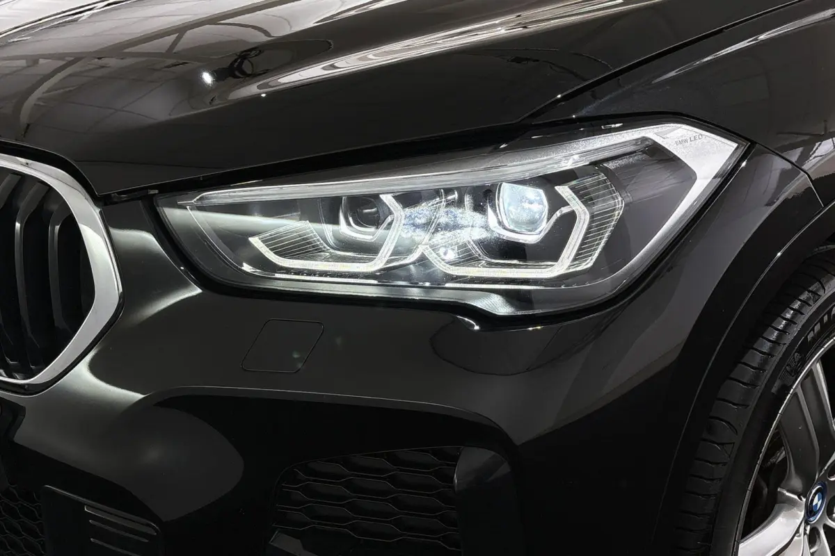 xDrive25e Executive M Sport Trekhaak Stoelverwarming Apple CarPlay