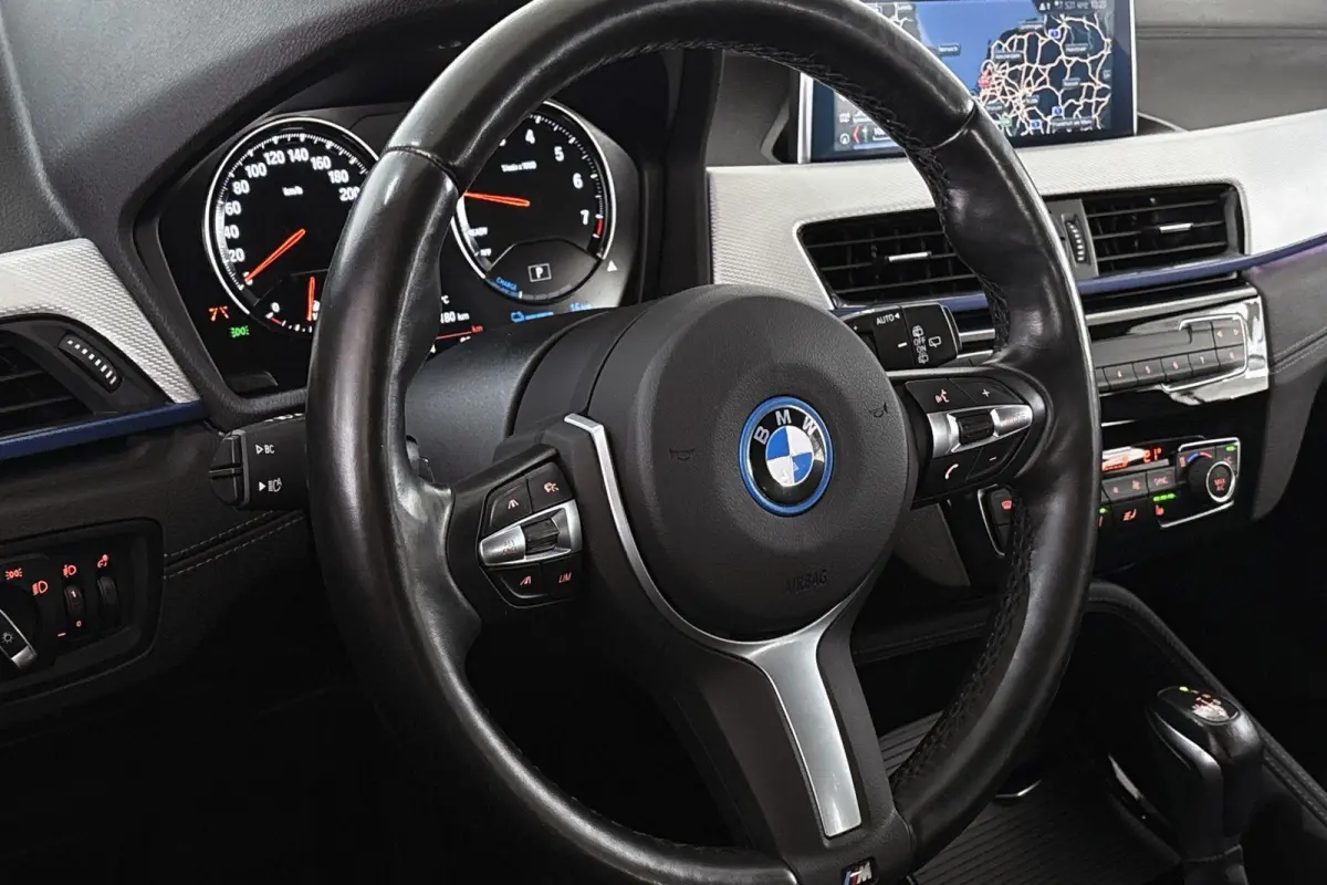 xDrive25e Executive M Sport Trekhaak Stoelverwarming Apple CarPlay
