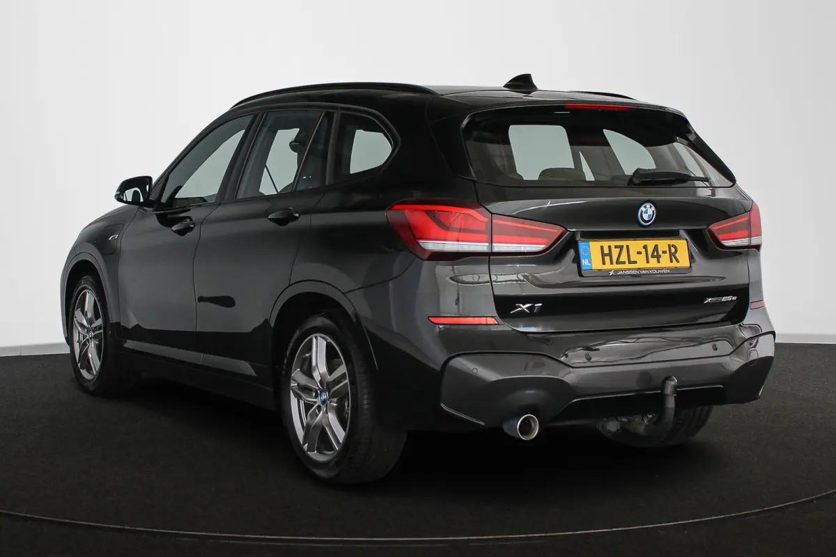 xDrive25e Executive M Sport Trekhaak Stoelverwarming Apple CarPlay