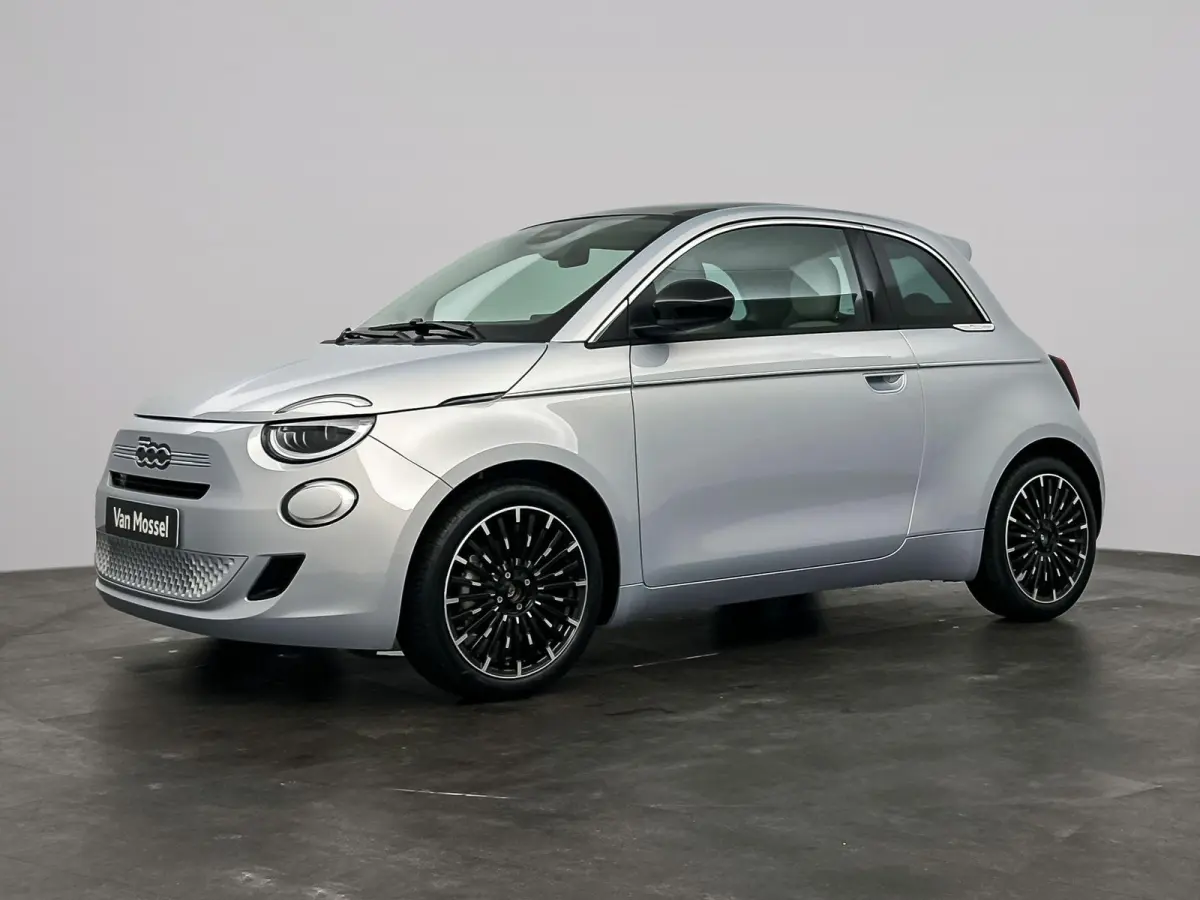 1.0 Hybrid La Prima | Applecarplay&Androidauto | Camera | Navigatie | Stoelverwarming | Panoramadak | Keyless | 2+6 jaar garantie |