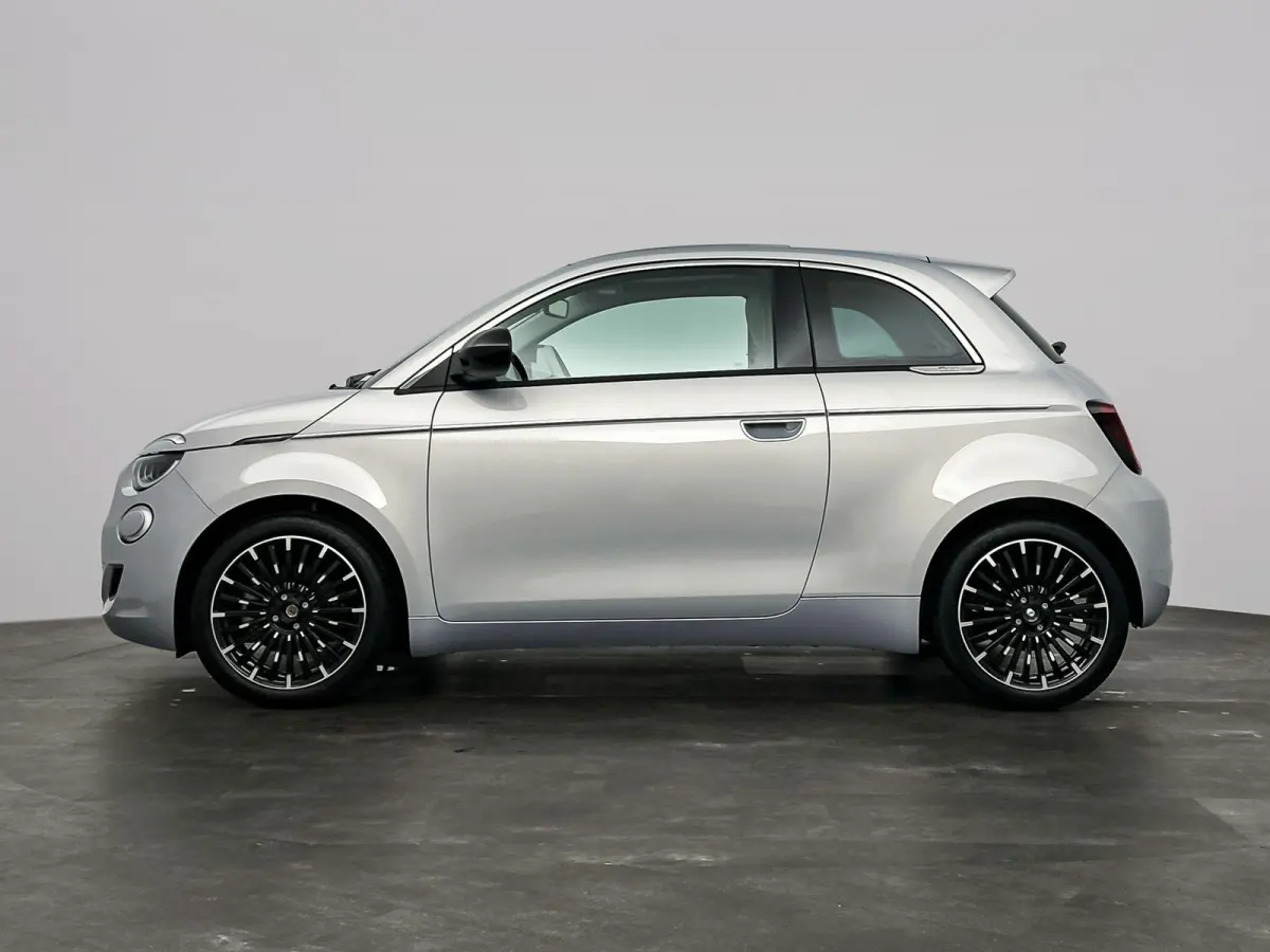 1.0 Hybrid La Prima | Applecarplay&Androidauto | Camera | Navigatie | Stoelverwarming | Panoramadak | Keyless | 2+6 jaar garantie |
