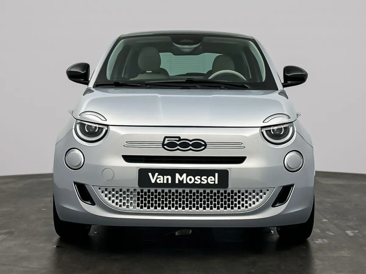 1.0 Hybrid La Prima | Applecarplay&Androidauto | Camera | Navigatie | Stoelverwarming | Panoramadak | Keyless | 2+6 jaar garantie |