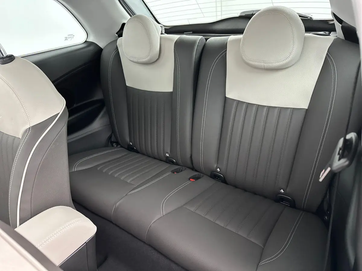 1.0 Hybrid La Prima | Applecarplay&Androidauto | Camera | Navigatie | Stoelverwarming | Panoramadak | Keyless | 2+6 jaar garantie |