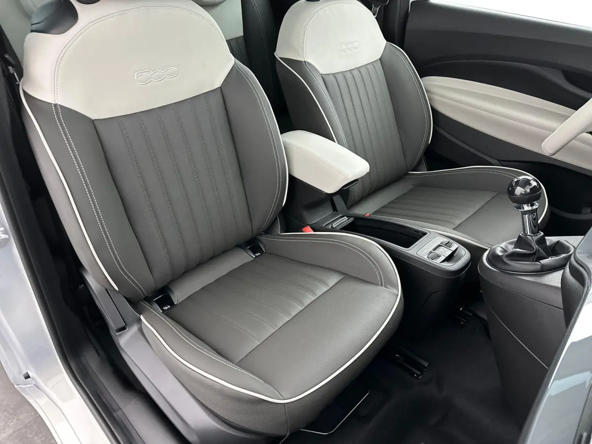 1.0 Hybrid La Prima | Applecarplay&Androidauto | Camera | Navigatie | Stoelverwarming | Panoramadak | Keyless | 2+6 jaar garantie |