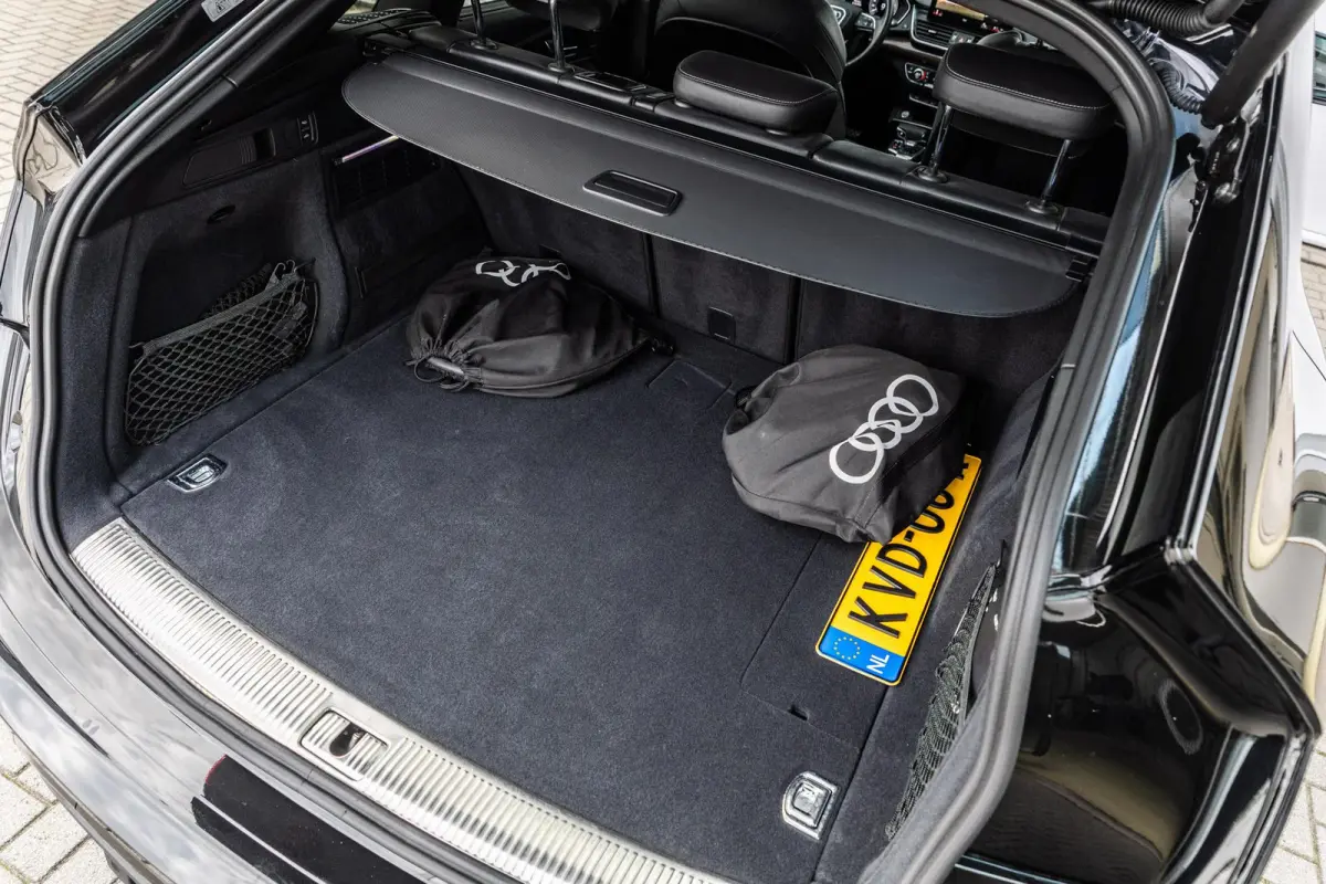 55 TFSIe 367pk quattro S edition | Luchtvering | Panoramadak | HUD | B&O audio