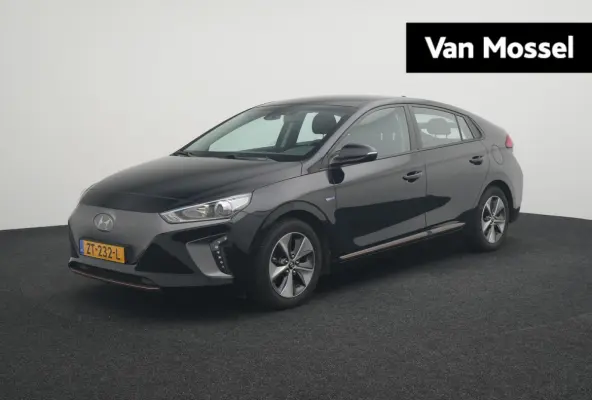 Comfort EV | Achteruitrijcamera | Navigatie | DAB+ | ACC | Lane Assist |