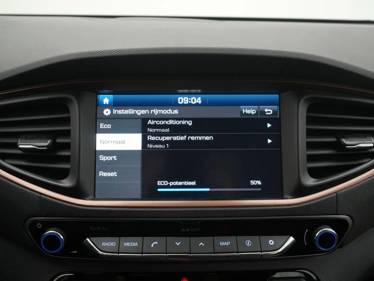Comfort EV | Achteruitrijcamera | Navigatie | DAB+ | ACC | Lane Assist |