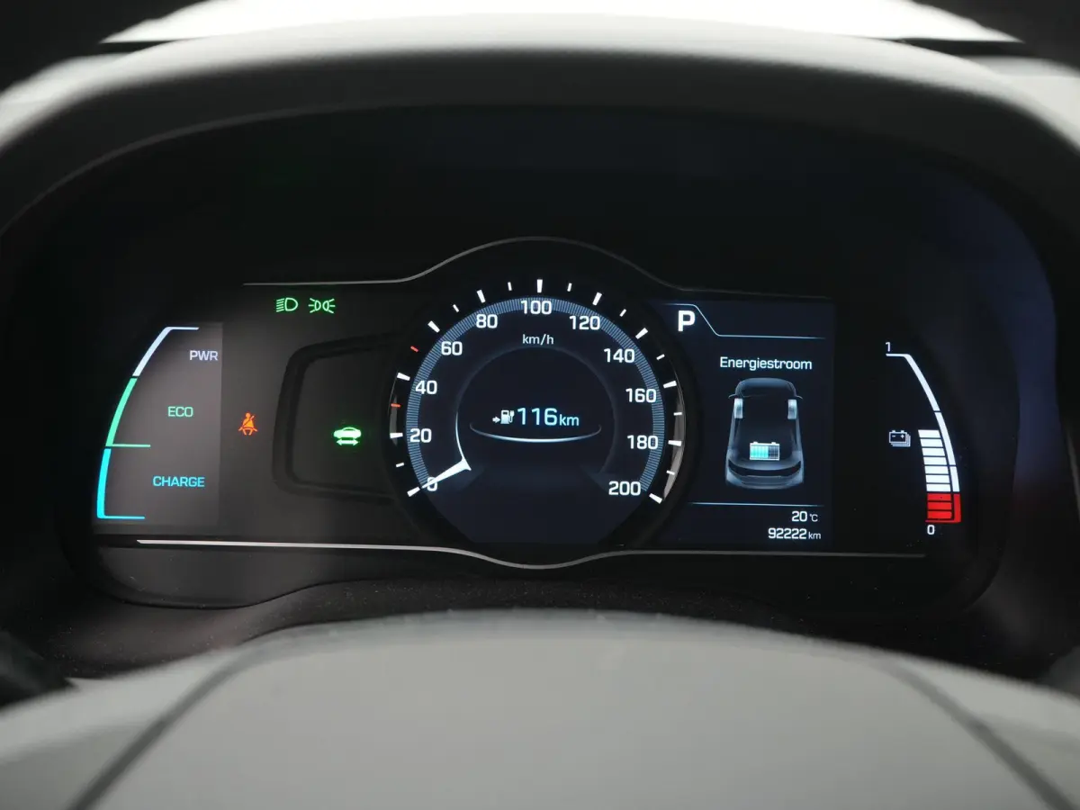 Comfort EV | Achteruitrijcamera | Navigatie | DAB+ | ACC | Lane Assist |