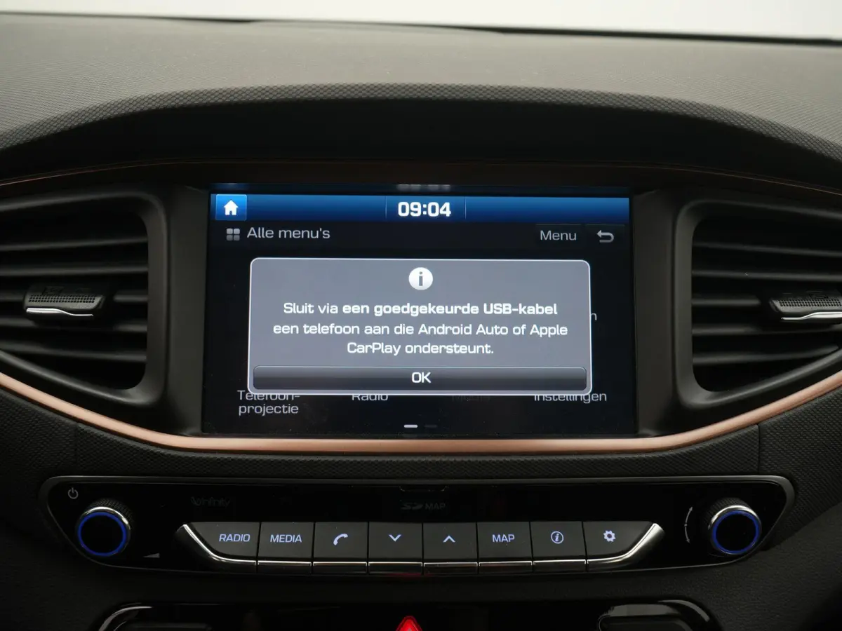 Comfort EV | Achteruitrijcamera | Navigatie | DAB+ | ACC | Lane Assist |
