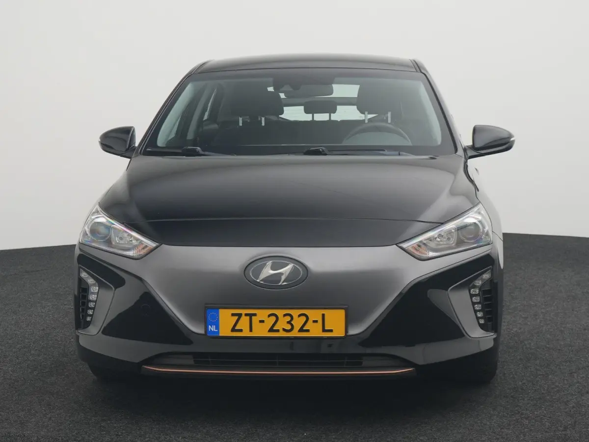 Comfort EV | Achteruitrijcamera | Navigatie | DAB+ | ACC | Lane Assist |