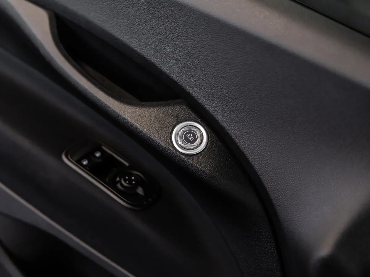 Urban 24 kWh l SoH 93% l AUT.l Keyless l Virtueel cockpit l BTW auto l 1ste. eig. l Dealer onderhouden l ALS NIEUW