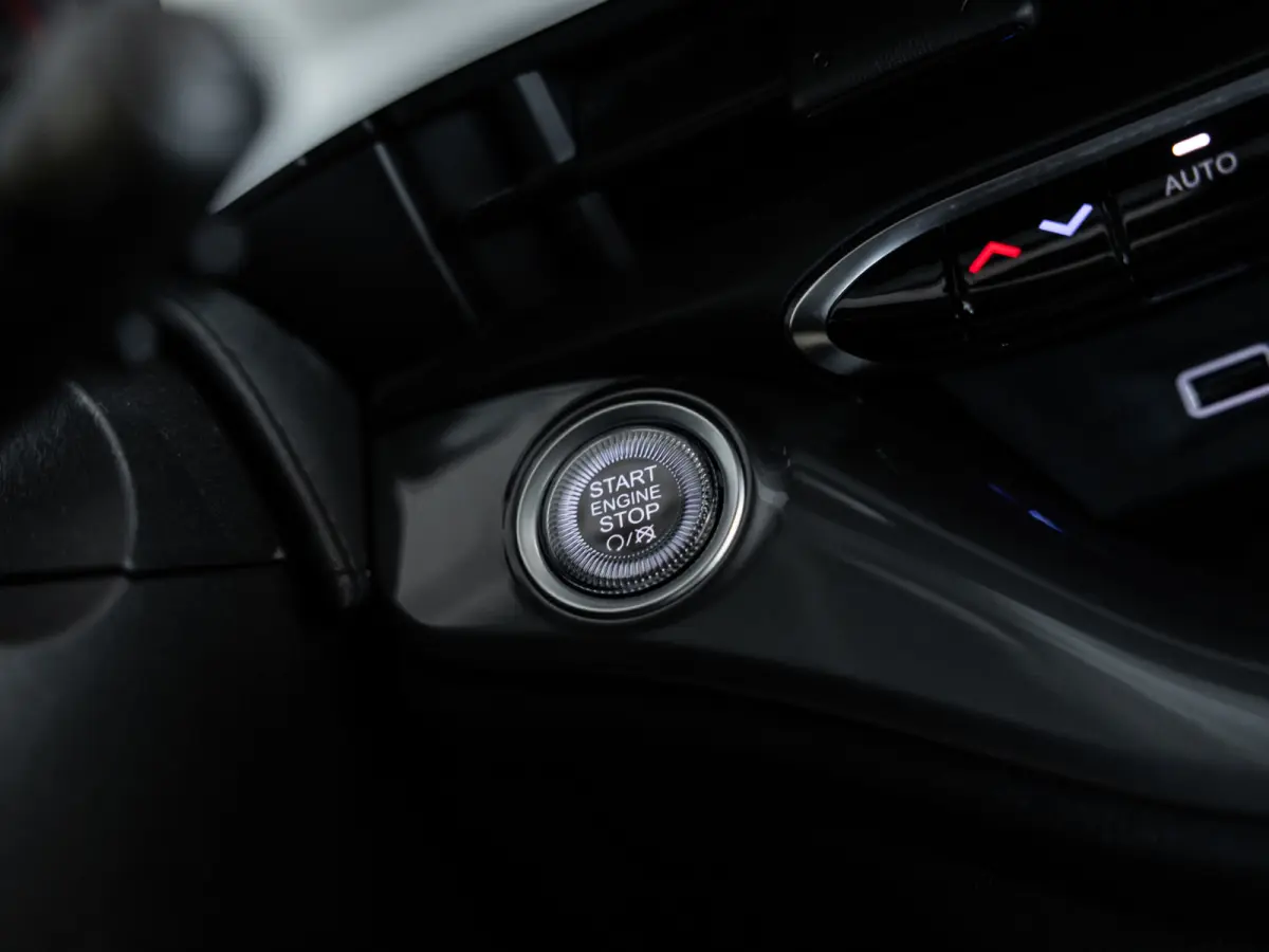 Urban 24 kWh l SoH 93% l AUT.l Keyless l Virtueel cockpit l BTW auto l 1ste. eig. l Dealer onderhouden l ALS NIEUW