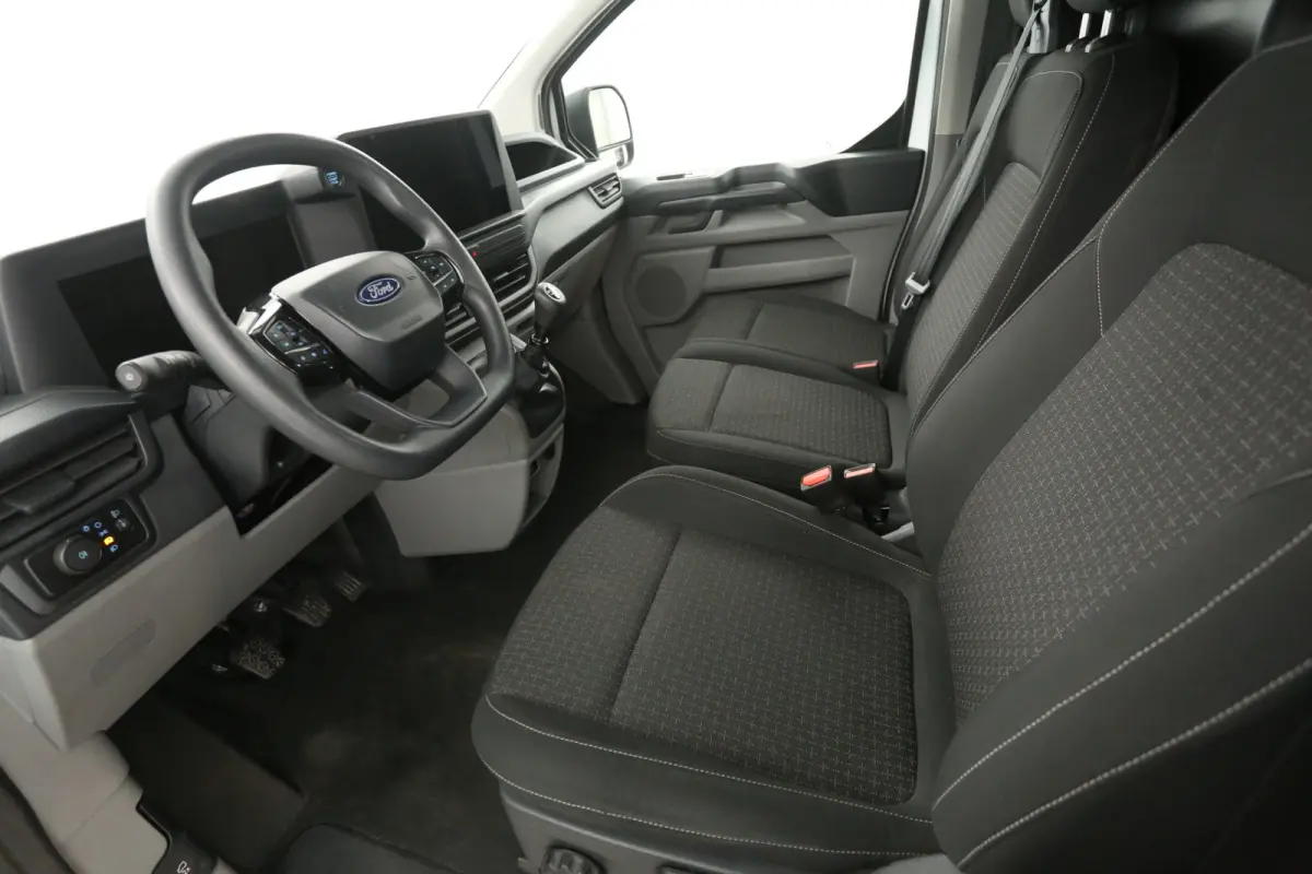 2.0 TDCI L1H1 | Airco | Cruise | Camera | Carplay | 3 Zits | Virtual | Parkeersens. | LED
