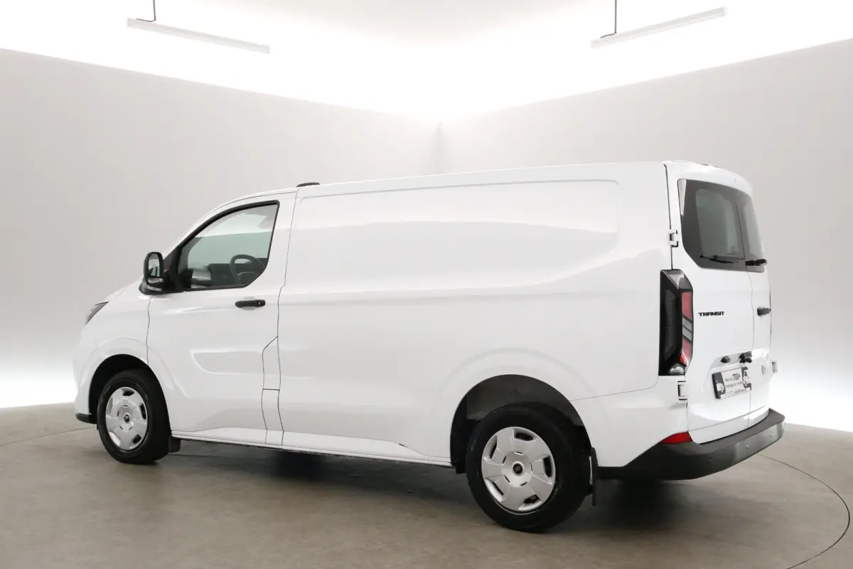 2.0 TDCI L1H1 | Airco | Cruise | Camera | Carplay | 3 Zits | Virtual | Parkeersens. | LED