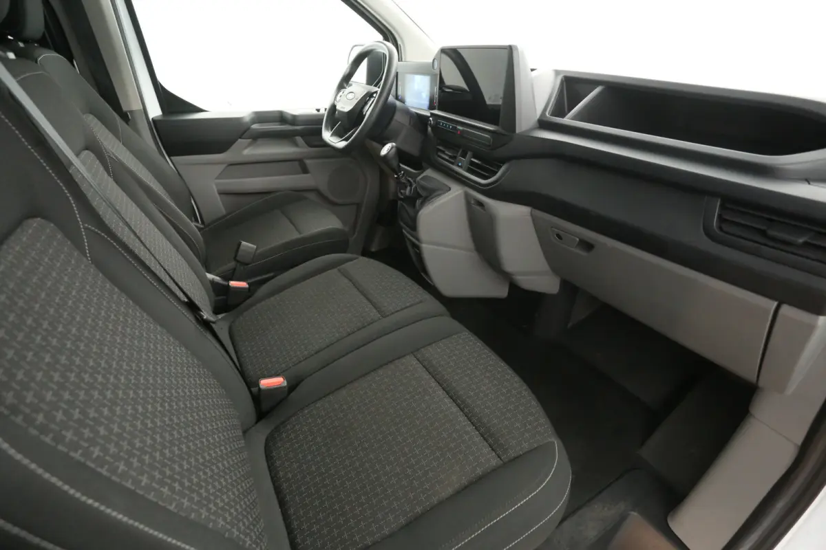 2.0 TDCI L1H1 | Airco | Cruise | Camera | Carplay | 3 Zits | Virtual | Parkeersens. | LED