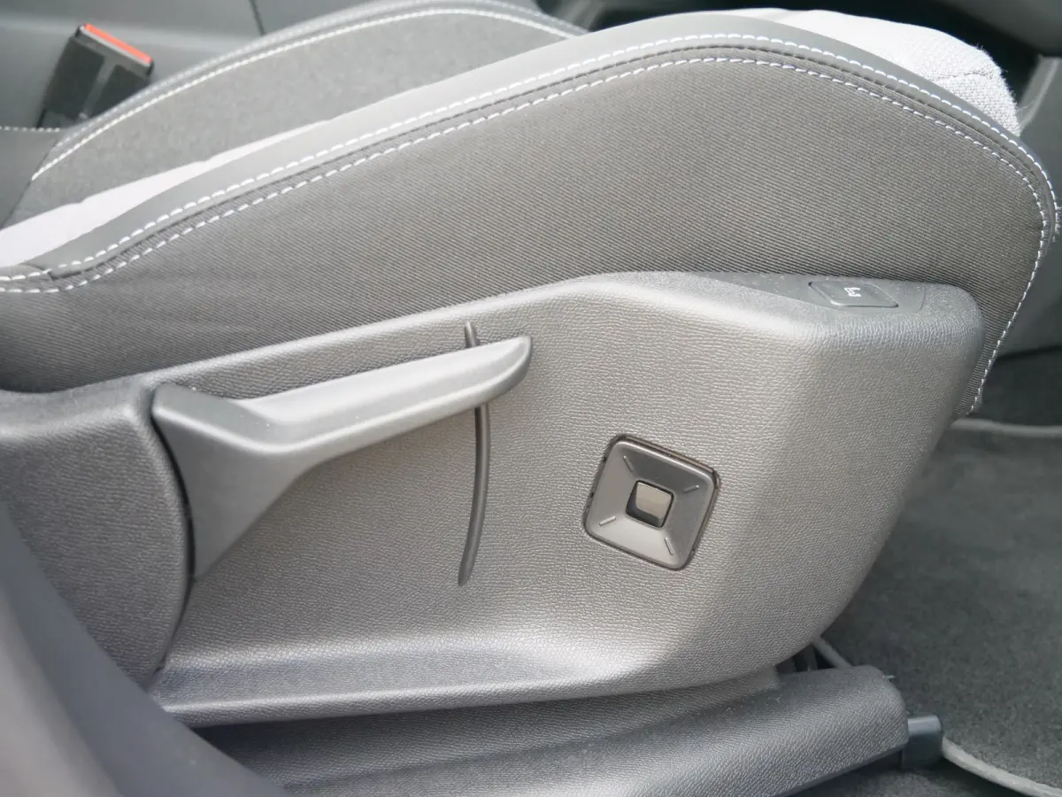 1.2 Turbo Hybrid GS 145 Pk Automaat Navigatie / DAB / Apple Carplay / Pano-dak / Winterpack