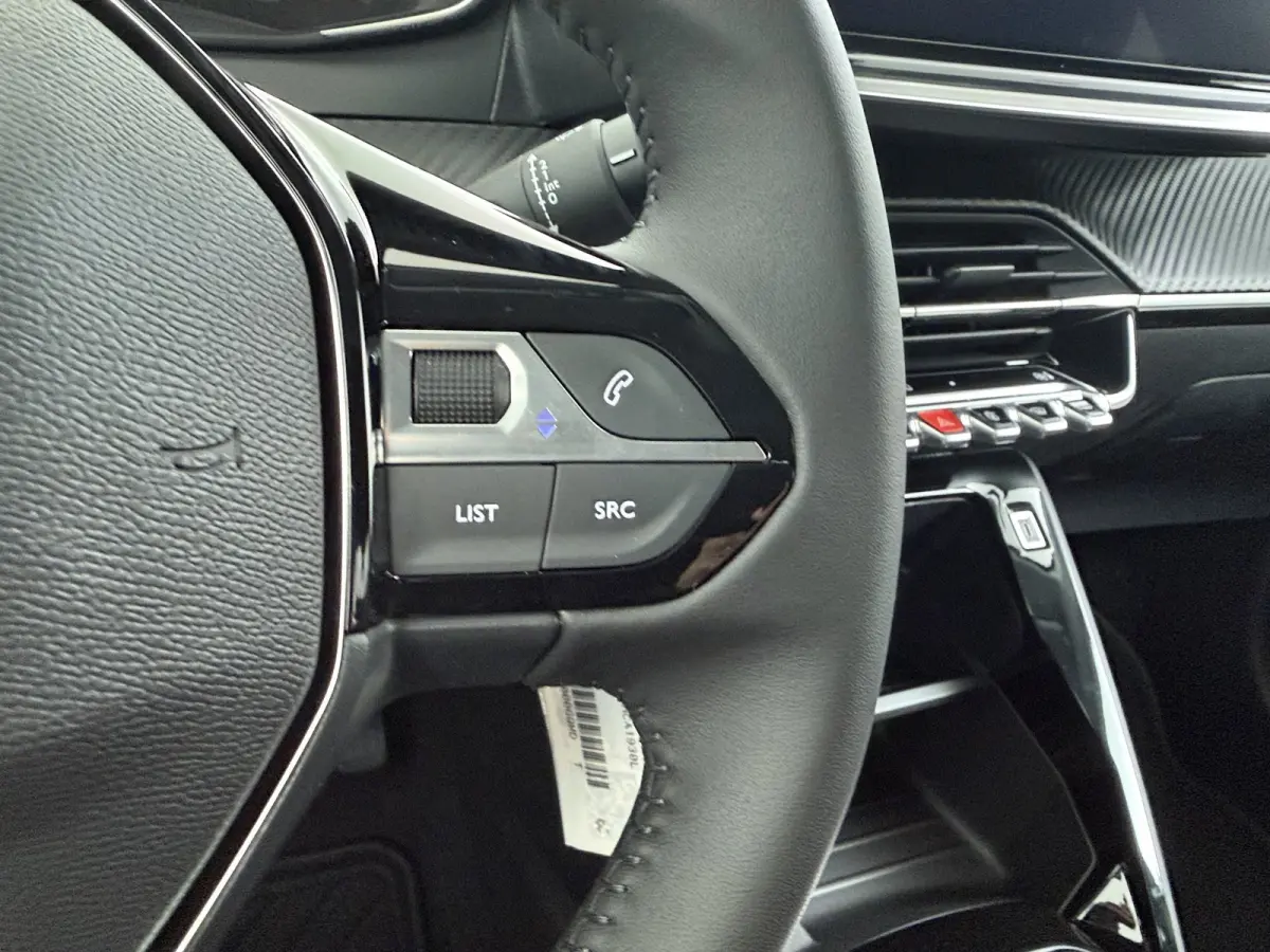 | Demo Deal | 1.2 Hybrid 110 e-DCS6 Business | 10" HD-touchscreen met PEUGEOT i-Connect® Advanced Navigatie | Automatische verlichting | Elektrische parkeerrem