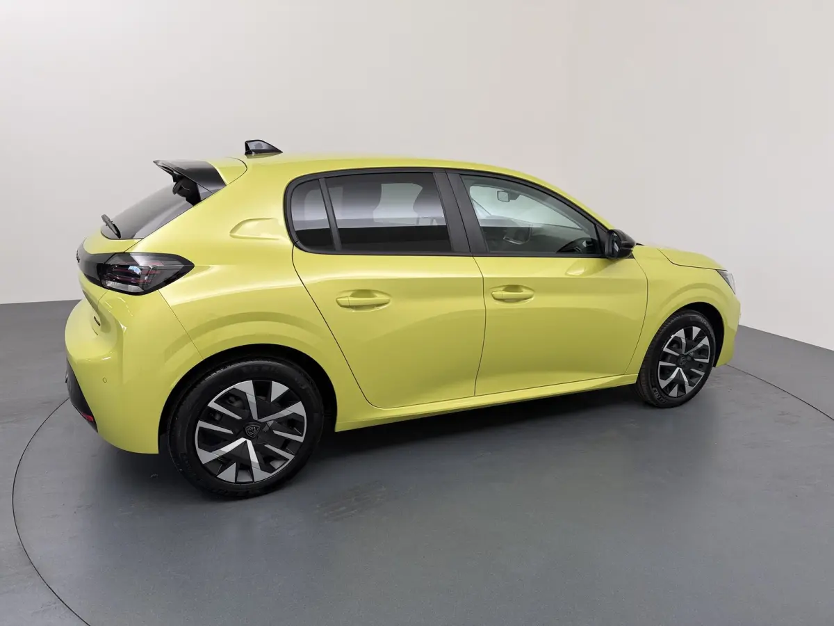 | Demo Deal | 1.2 Hybrid 110 e-DCS6 Business | 10" HD-touchscreen met PEUGEOT i-Connect® Advanced Navigatie | Automatische verlichting | Elektrische parkeerrem