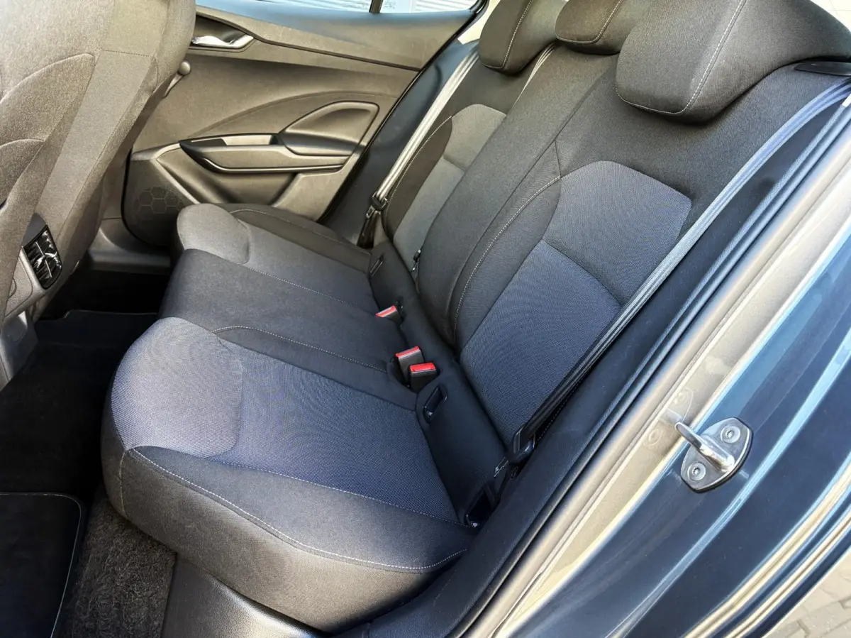 1.0 TSI 95pk Ambition Trekhaak | App Connect | Cruise Control |DAB+