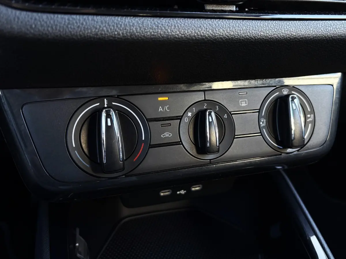 1.0 TSI 95pk Ambition Trekhaak | App Connect | Cruise Control |DAB+