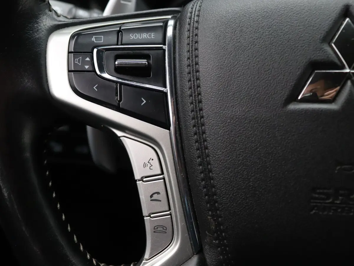 224pk PHEV Instyle Apple Carplay/Android Auto | Climate