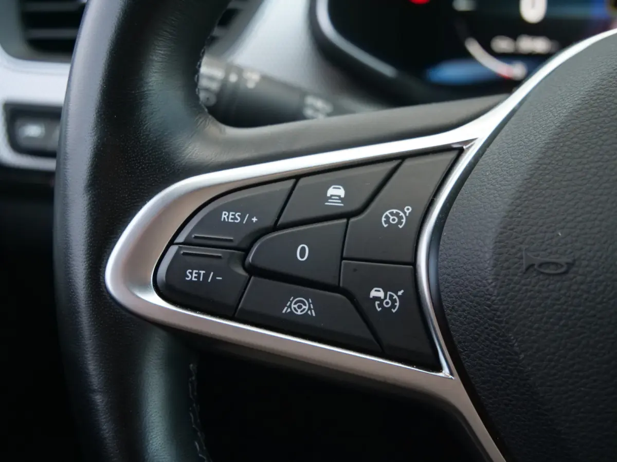 1.6 E-Tech Hybrid 145 Pk Zen Automaat Navigatie / DAB / Apple Carplay / Camera / Stoelverwarming