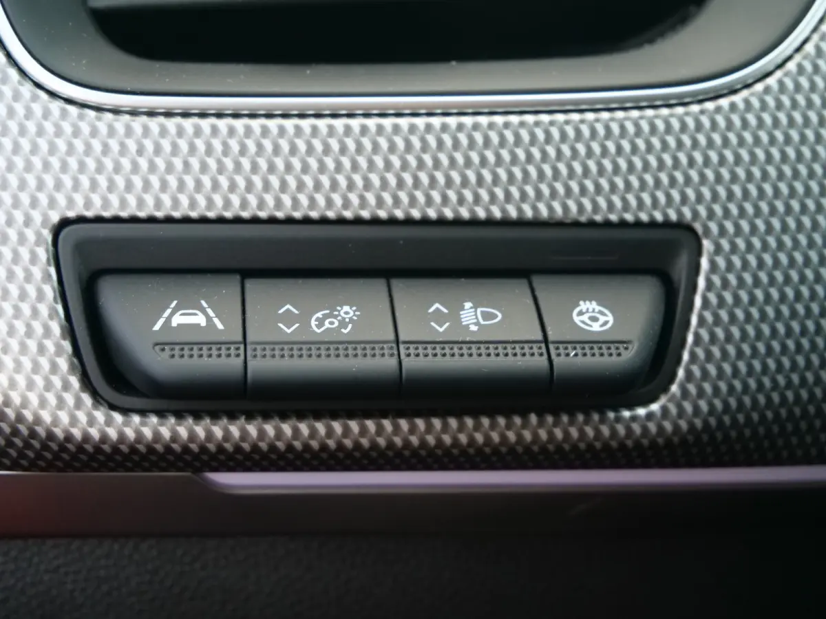 1.6 E-Tech Hybrid 145 Pk Zen Automaat Navigatie / DAB / Apple Carplay / Camera / Stoelverwarming