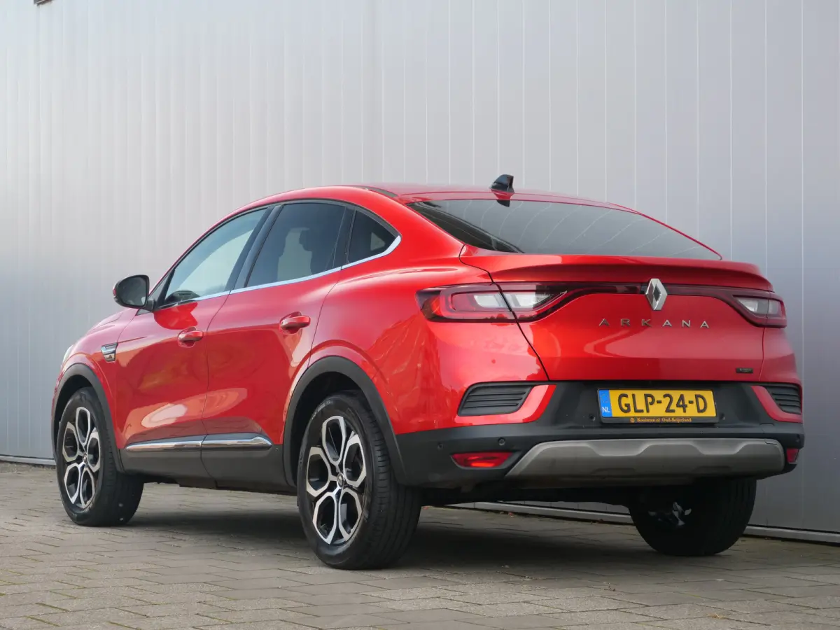 1.6 E-Tech Hybrid 145 Pk Zen Automaat Navigatie / DAB / Apple Carplay / Camera / Stoelverwarming