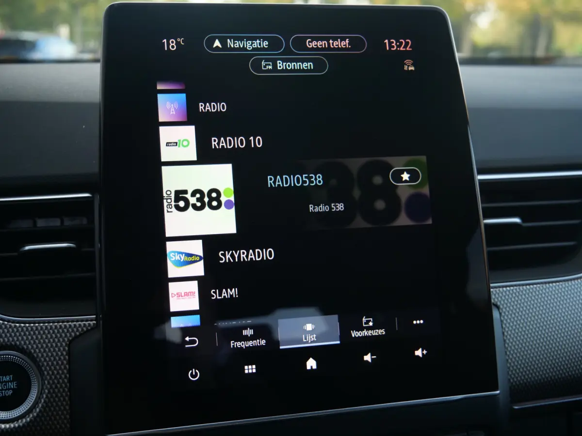 1.6 E-Tech Hybrid 145 Pk Zen Automaat Navigatie / DAB / Apple Carplay / Camera / Stoelverwarming