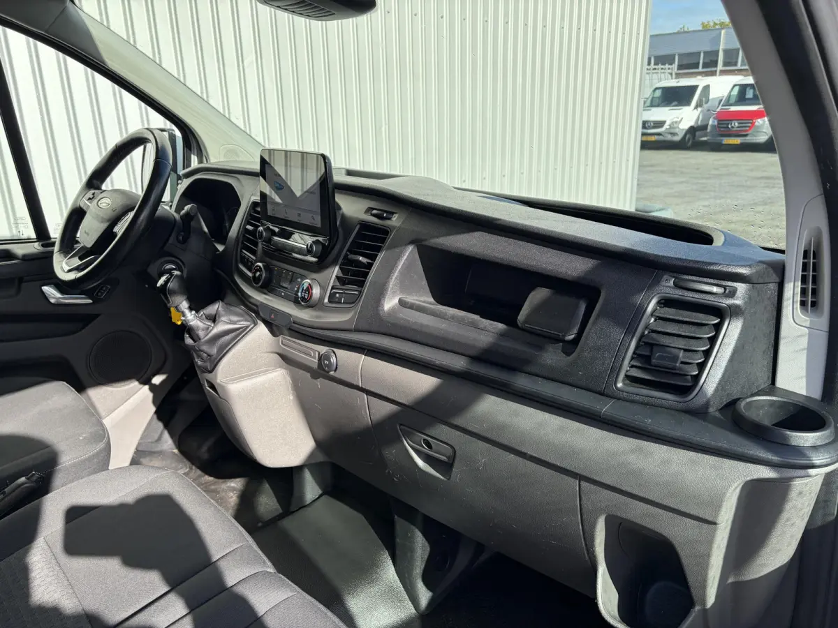300 2.0 TDCI L1H1*HAAK*CAM*A/C*CRUISE*3-PERS*PDC*