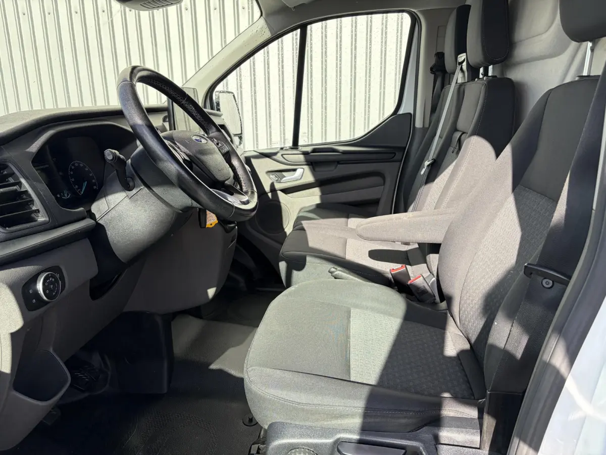 300 2.0 TDCI L1H1*HAAK*CAM*A/C*CRUISE*3-PERS*PDC*