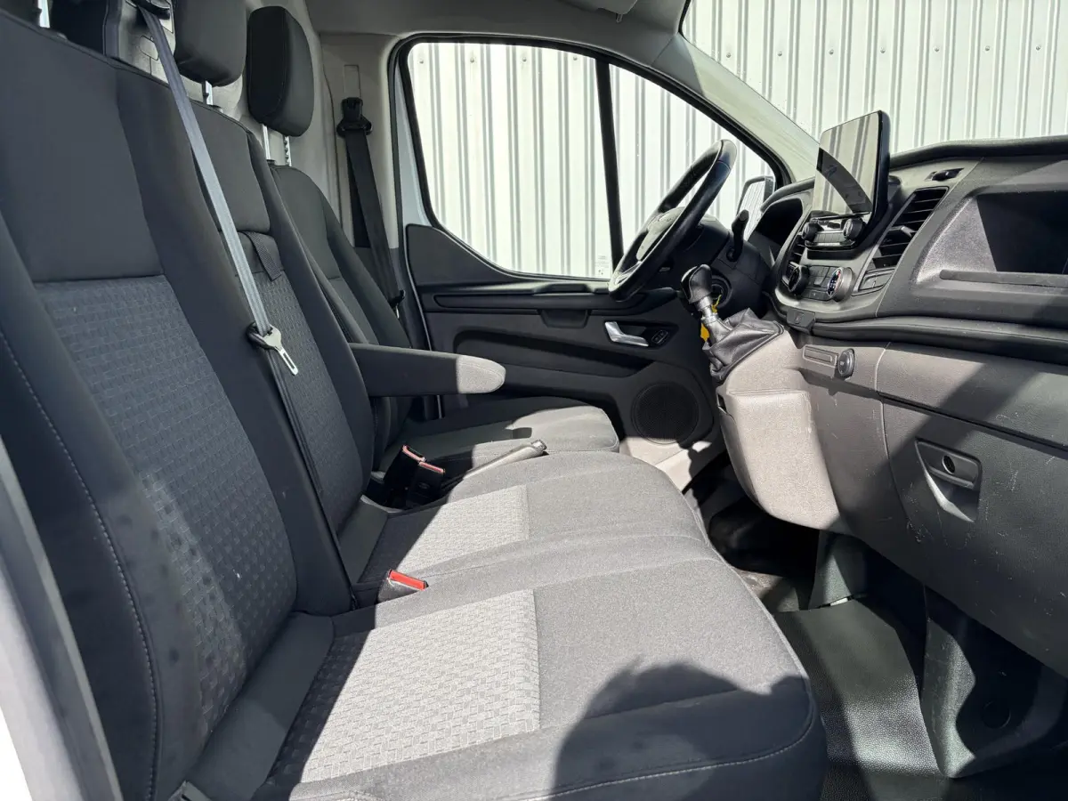 300 2.0 TDCI L1H1*HAAK*CAM*A/C*CRUISE*3-PERS*PDC*