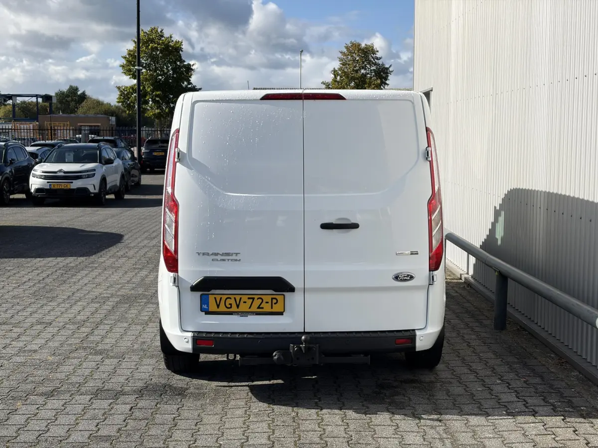 300 2.0 TDCI L1H1*HAAK*CAM*A/C*CRUISE*3-PERS*PDC*