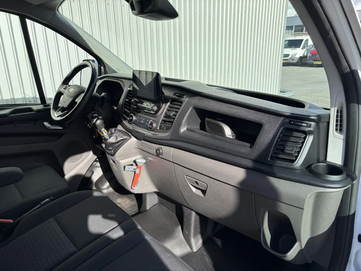 300 2.0 TDCI L1H1*HAAK*CAM*A/C*CRUISE*3-PERS*PDC*
