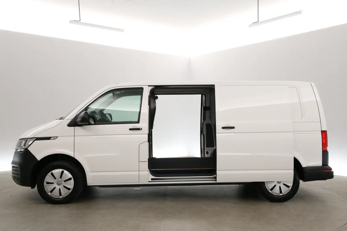 2.0 TDI L2H1 150PK DSG | Automaat | Airco | Cruise | Camera | Carplay | 2xSchuifdeur | Trekhaak