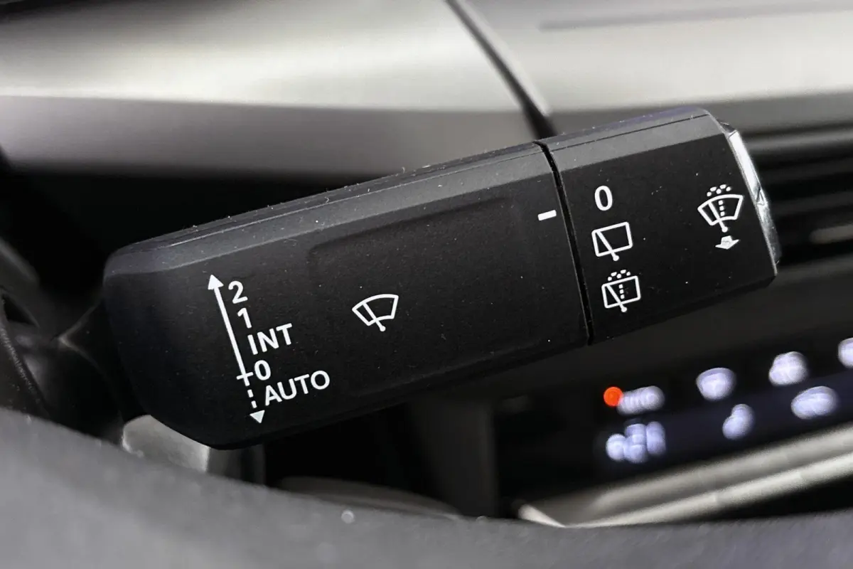 1.2 Turbo Hybrid GS 7p. Camera Apple CarPlay Climate Control