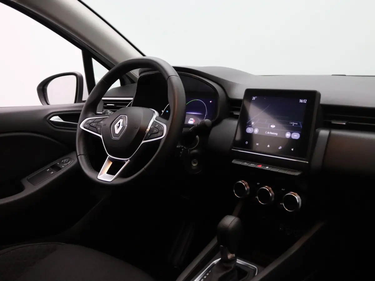 140pk E-Tech Hybrid Zen Apple Carplay/Android Auto | Airco