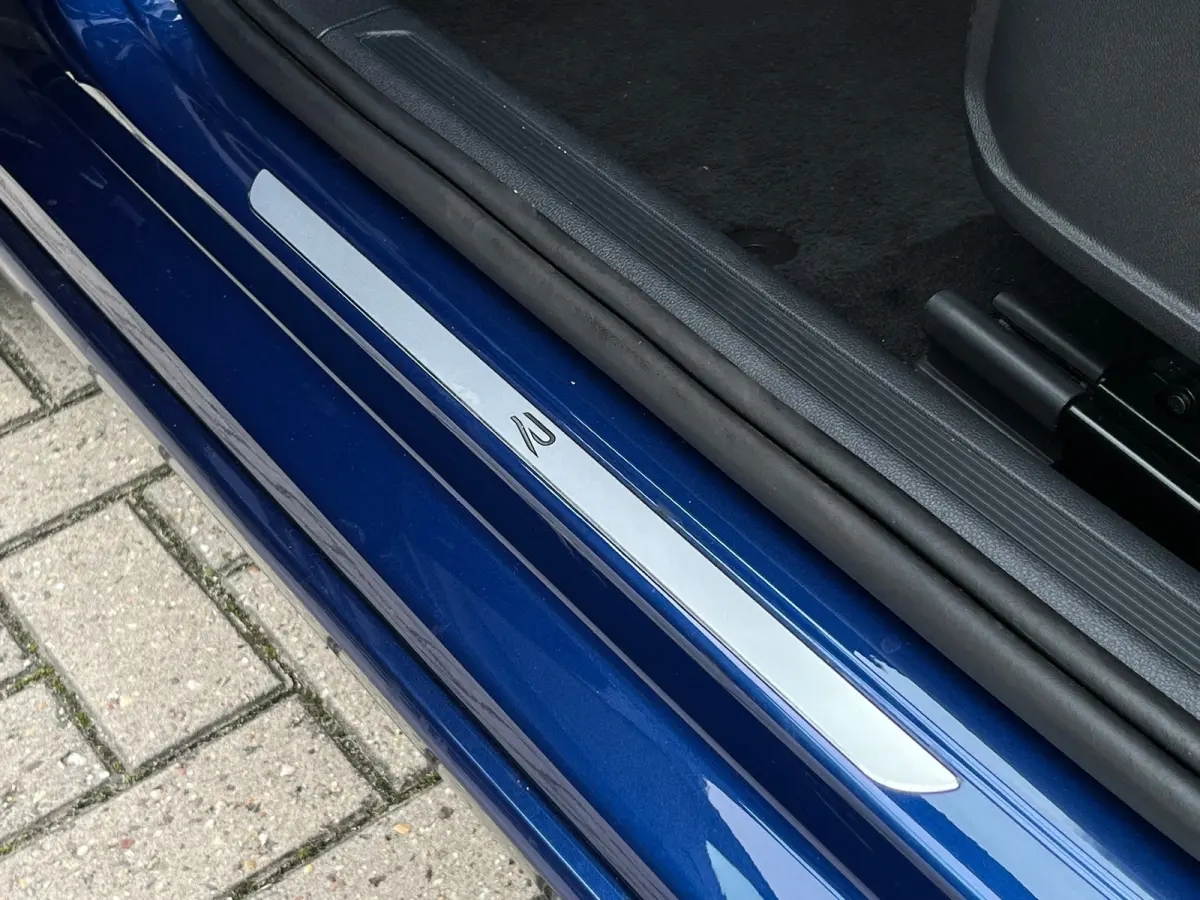 1.0 TSI R-Line Edition Pano/Kanteldak! | Adaptieve Cruise | Dealer Onderhouden! | Digitaal Cockpit | LMV | | Achterspoiler | Audio installatie | Automatische snelheids begrenzing